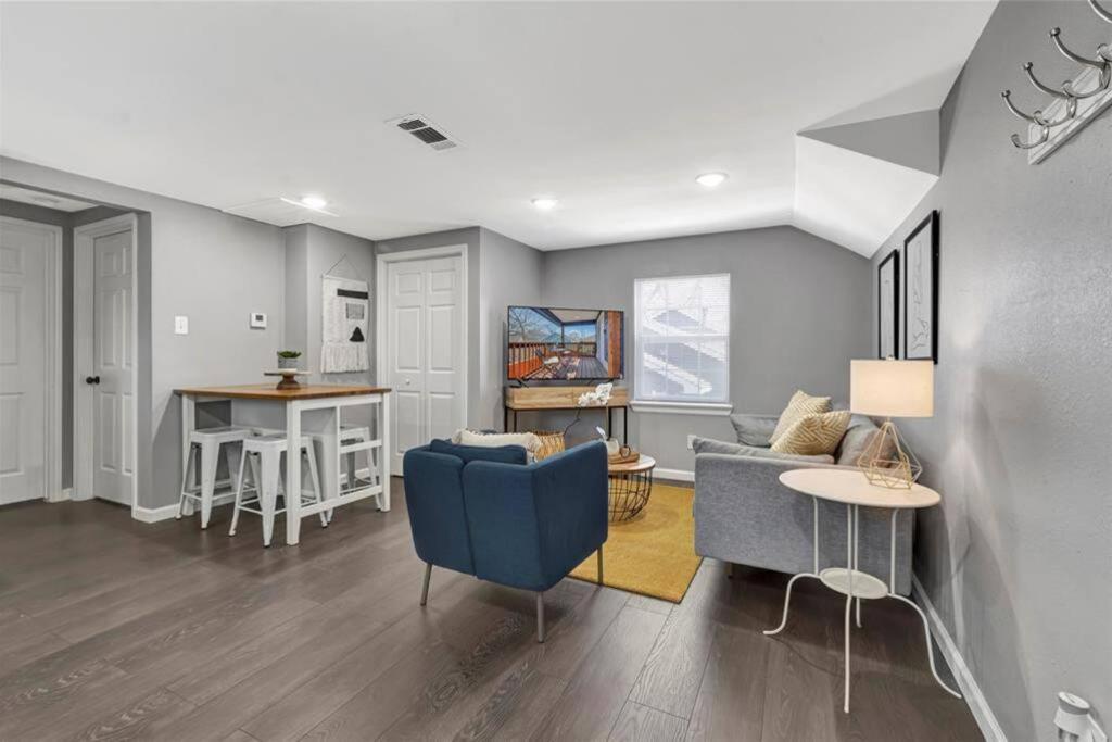 Super Cozy 2 Bedroom With Fast Wifi And Queen Bed Close To Downtown Houston!! Kültér fotó