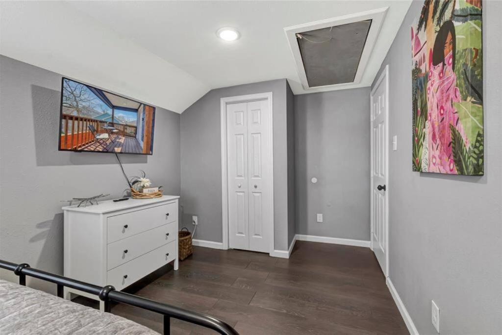 Super Cozy 2 Bedroom With Fast Wifi And Queen Bed Close To Downtown Houston!! Kültér fotó